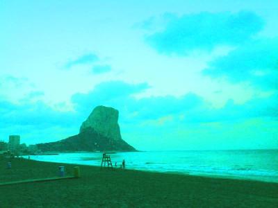 20100309110029-calpe-de-dia.jpg